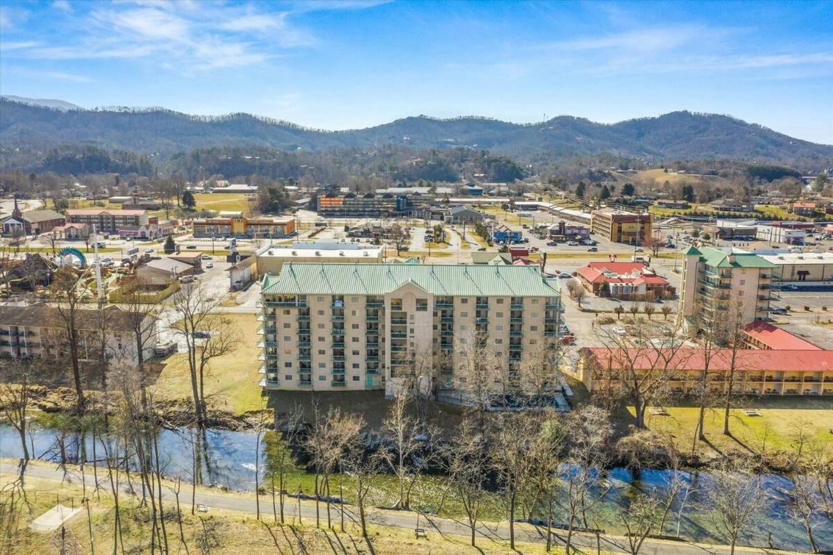 River Place Condos #101 2Bd Pigeon Forge Exterior photo